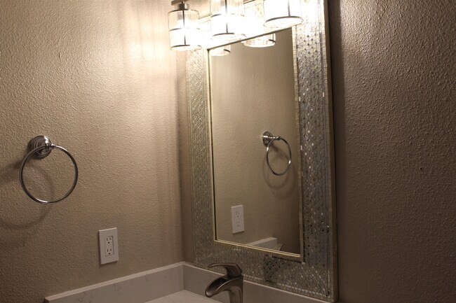 300 Poker Chip Horseshoe Bay, TX 78657 photo 5