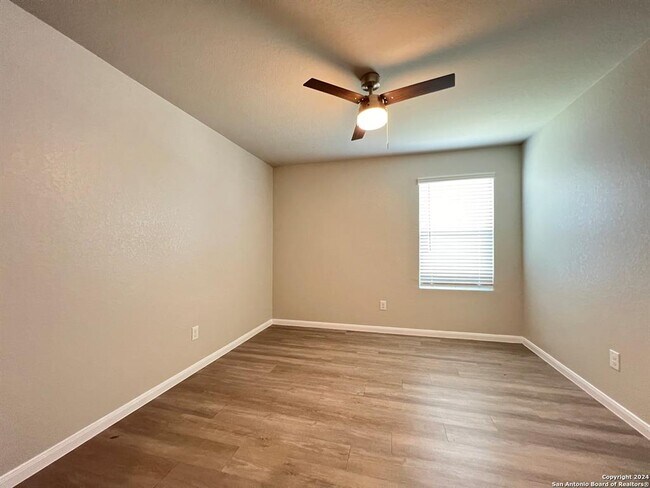 9705 Cotton Gin San Antonio, TX 78254 photo 4