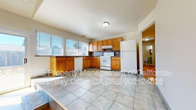 7563 Bonita Ave Rohnert Park, CA 94928 photo 2