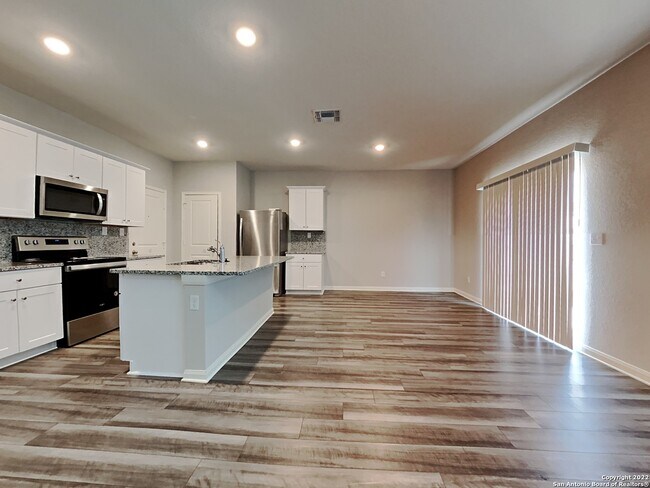 14335 Palm Ridge San Antonio, TX 78253 photo 3