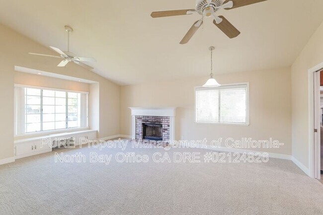 105 Furber Ln Cloverdale, CA 95425 photo 2