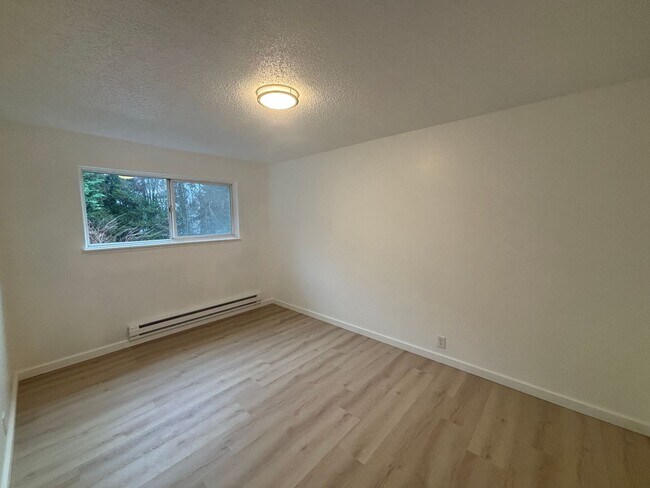15548 27th Ave NE Shoreline, WA 98155 photo 4