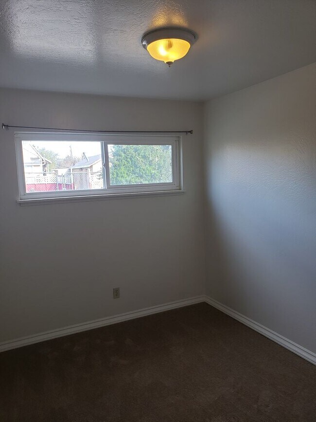 940 Ohio St Fairfield, CA 94533 photo 5