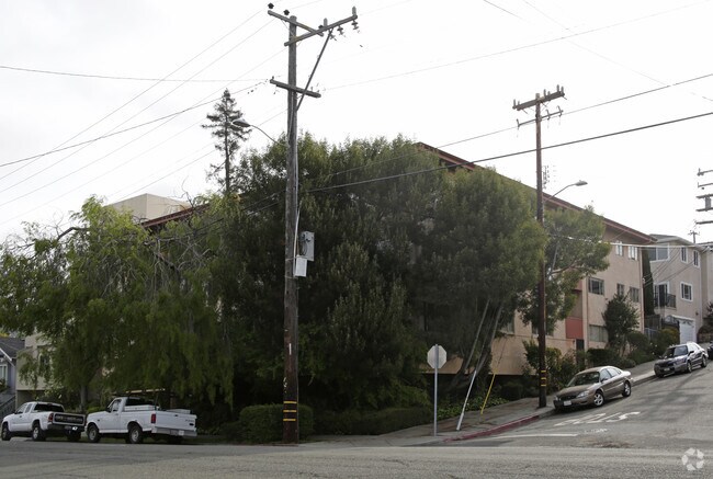 Napa-Broadway Apartments, LLC photo 2