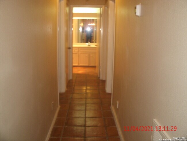 5715 Oolooteka Dr San Antonio, TX 78218 photo 5