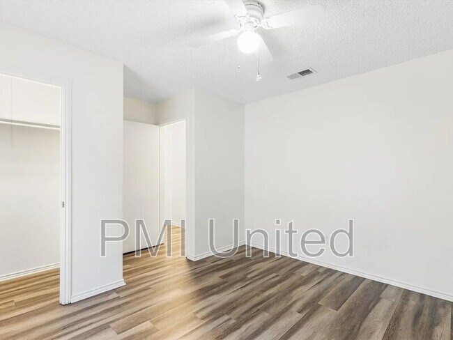 5508 Creekridge Drive, Arlington, TX 76018 photo 4