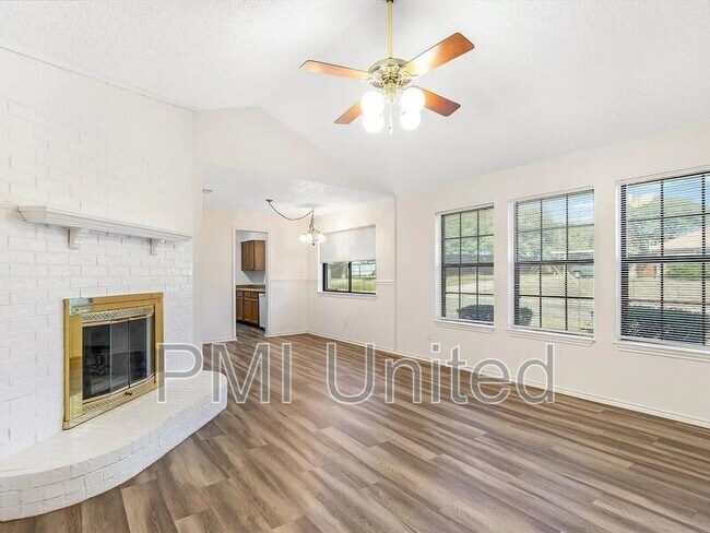 5508 Creekridge Drive, Arlington, TX 76018 photo 5