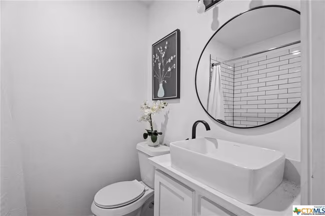 2906 Hicks Ave San Antonio, TX 78210 photo 4