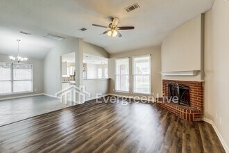 4643 Yellowleaf Drive, Grand Prairie, TX 75052 photo 4