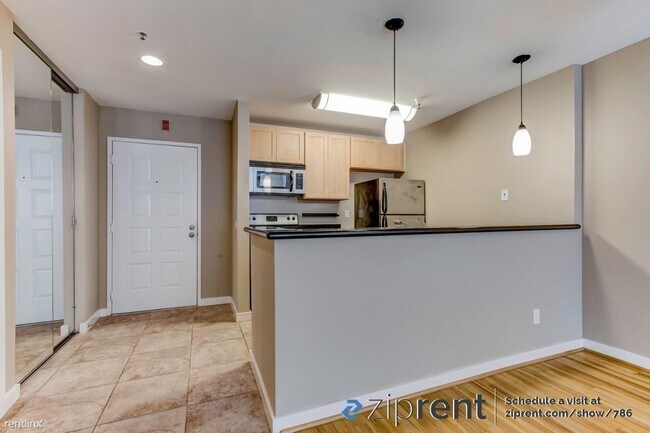 6400 Christie Ave Emeryville, CA 94608 photo 3