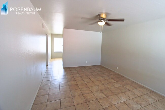 4704 E Caballero St Mesa, AZ 85205 photo 2