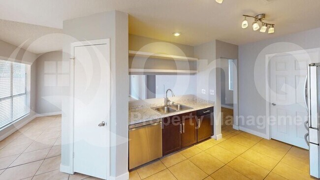 7835 West Fleetwood Lane, Glendale, AZ 85303 photo 4