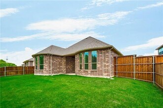 1589 Trowbridge Circle, Rockwall, TX 75032 photo 4