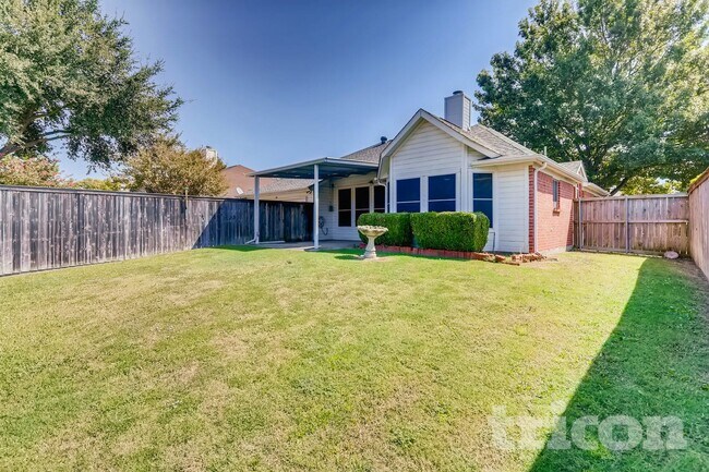 1801 Pecan View Drive, Garland, TX 75040 photo 4
