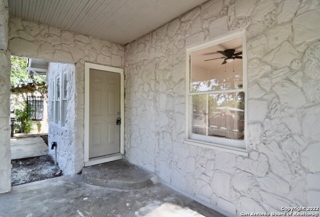 2334 Aransas Ave San Antonio, TX 78220 photo 2