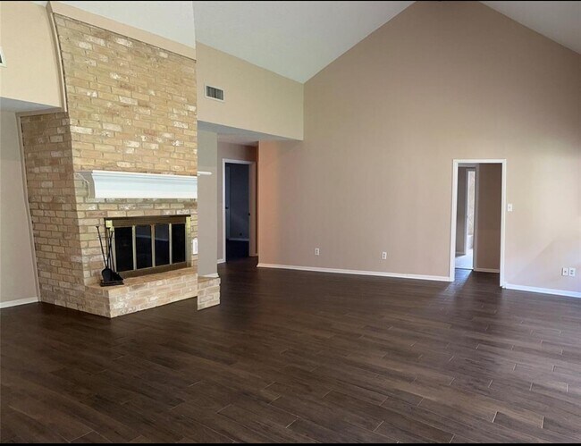 17406 Spicewood Springs Lane, Spring, TX 77379 photo 4
