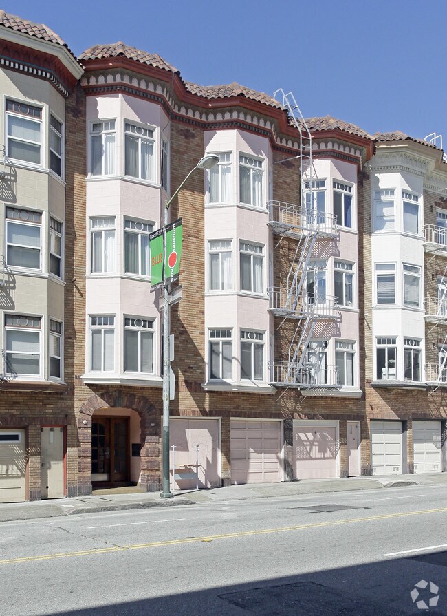 960 Bay Street, San Francisco, CA 94109 photo 3