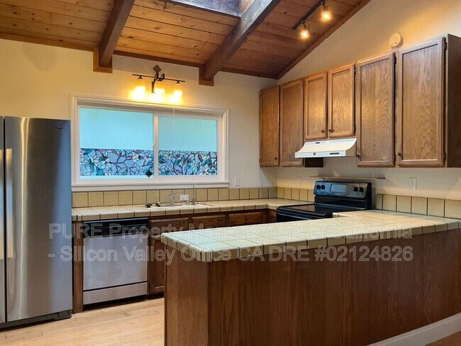 124 Culligan Court, Boulder Creek, CA 95006 photo 2