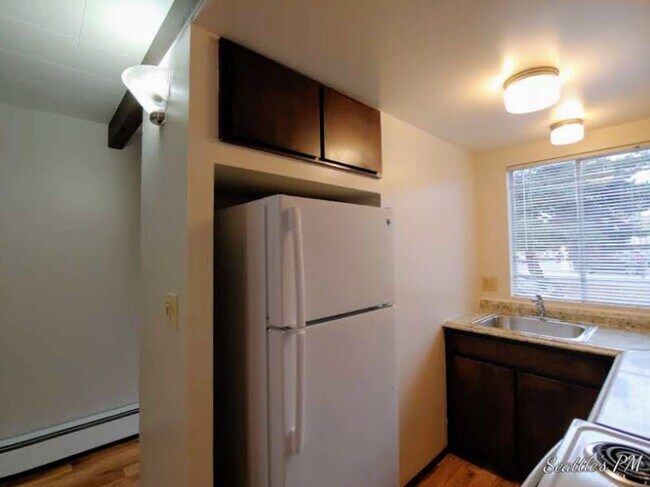 2 SW 119th St Seattle, WA 98146 photo 4