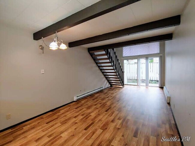 2 SW 119th St Seattle, WA 98146 photo 2