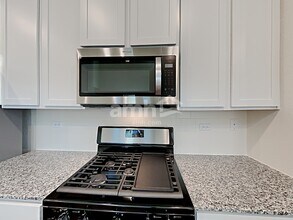 2710 Lillybrook Ln New Braunfels, TX 78130 photo 4