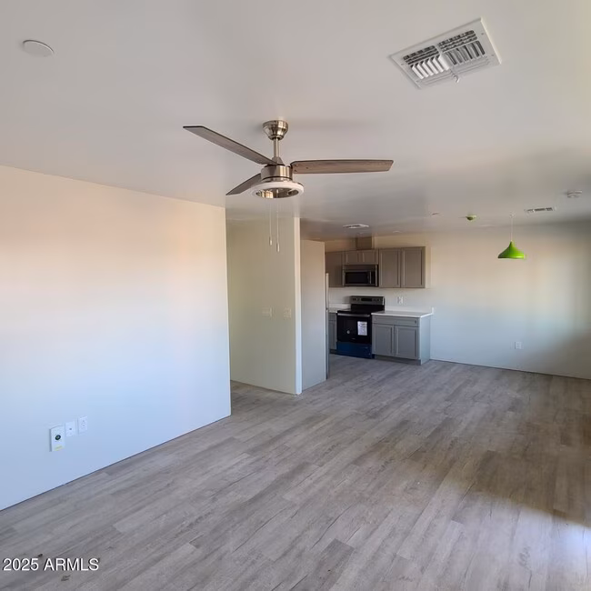 23 East Illini Street, Phoenix, AZ 85040 photo 4