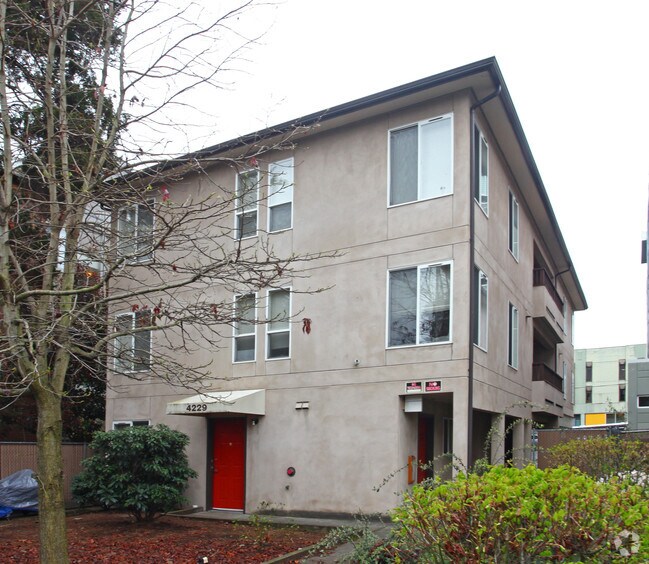 UDH 5 plex photo 2