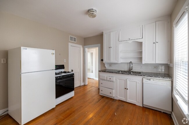 301-311 W Leuda St Fort Worth, TX 76104 photo 3