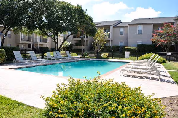 4400 Bluemel Rd San Antonio, TX 78240 photo 3