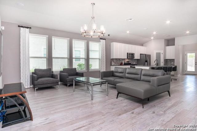 2527 Verona Wy San Antonio, TX 78259 photo 4