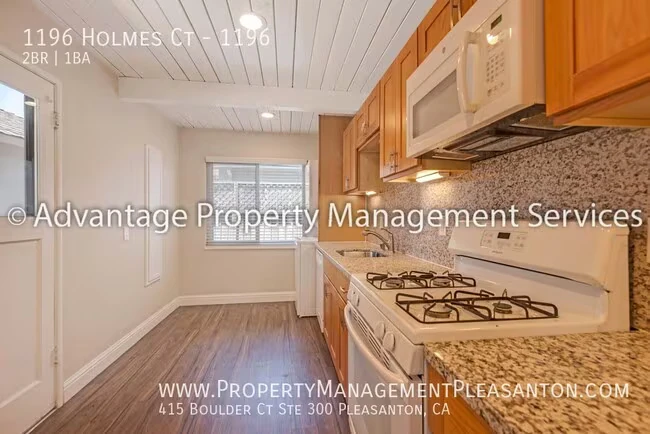 1196 Holmes Ct Livermore, CA 94550 photo 2