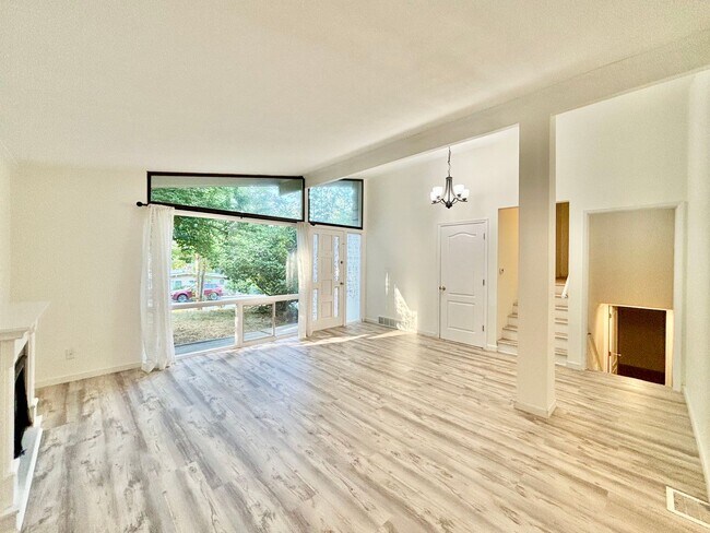 4502 150th Pl SE Bellevue, WA 98006 photo 4