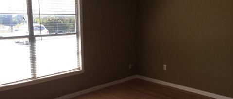 1890 Trailwood Dr. photo 5