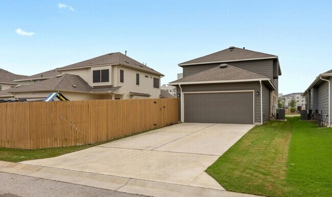 8128 Daisy Cutter Crossing, Georgetown, TX 78626 photo 4