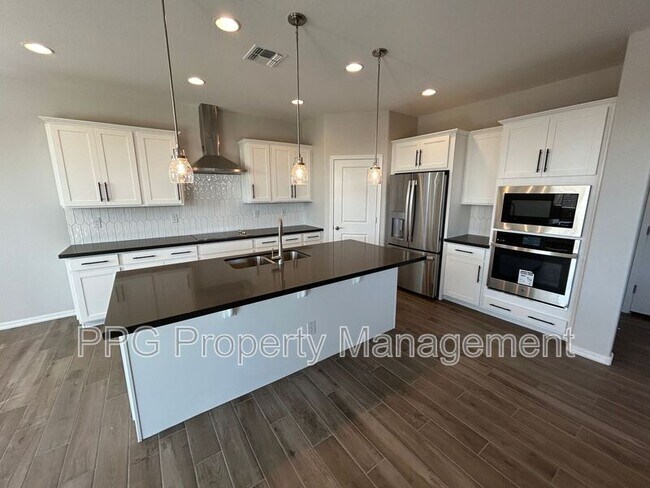 16765 W Desert Mirage Dr Surprise, AZ 85388 photo 3
