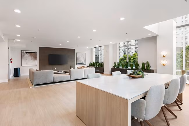 Vantage Pointe photo 4