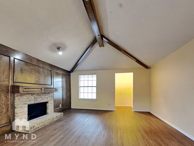 11809 Garden Terrace Drive, Dallas, TX 75243 photo 3