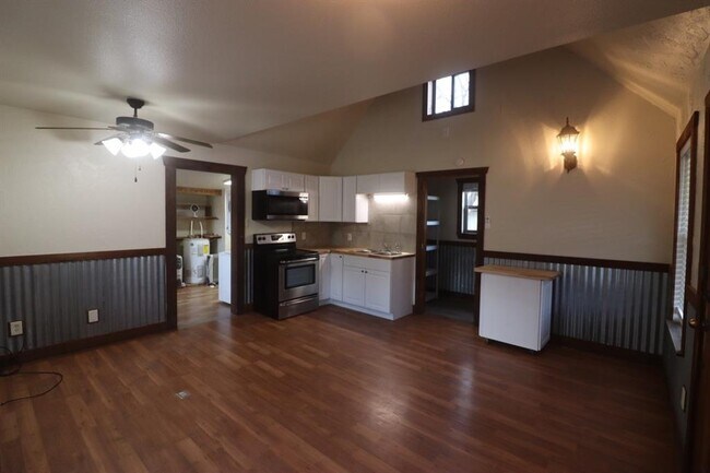 1800 Newport Rd Weatherford, TX 76020 photo 3