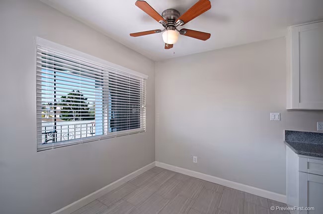 4459 1/2 52nd St San Diego, CA 92115 photo 5