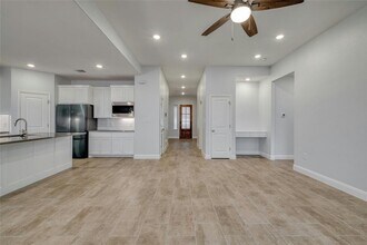 132 Kahalulu Drive, Bastrop, TX 78602 photo 5