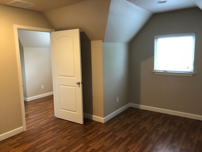 4511 Depew Ave Austin, TX 78751 photo 4