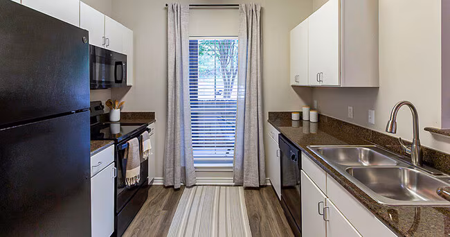 Walker Ranch Apartment Homes photo 2