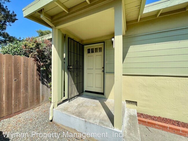 3063 Linda Vista Ave Napa, CA 94558 photo 4