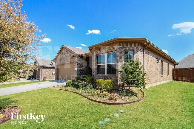 5134 Mountain View Drive, Krum, TX 76249 photo 2