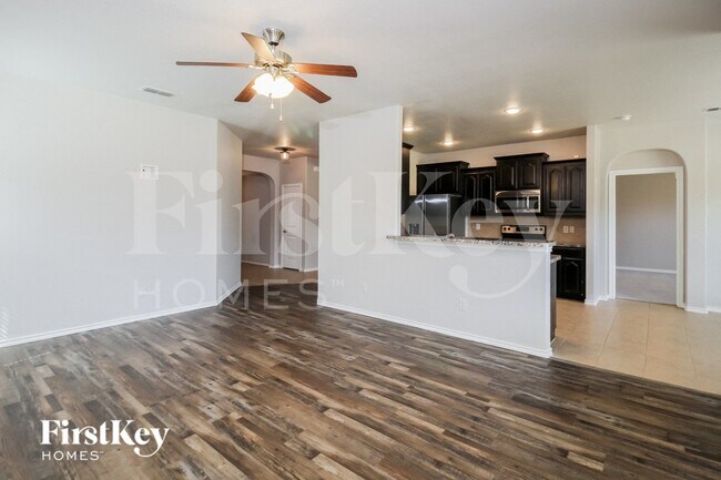 5134 Mountain View Drive, Krum, TX 76249 photo 4