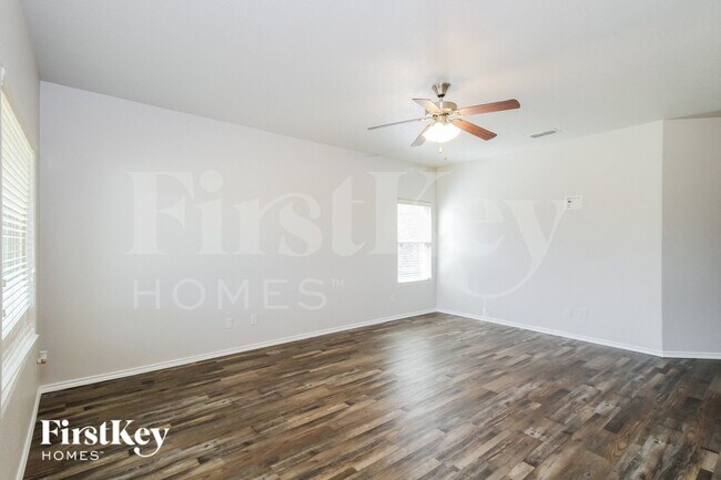 5134 Mountain View Drive, Krum, TX 76249 photo 3