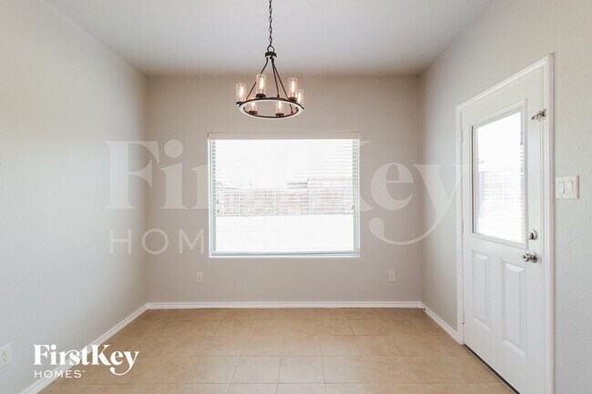 5134 Mountain View Drive, Krum, TX 76249 photo 5