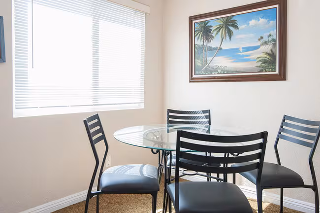 1574 Lorraine Dr Encinitas, CA 92024 photo 4