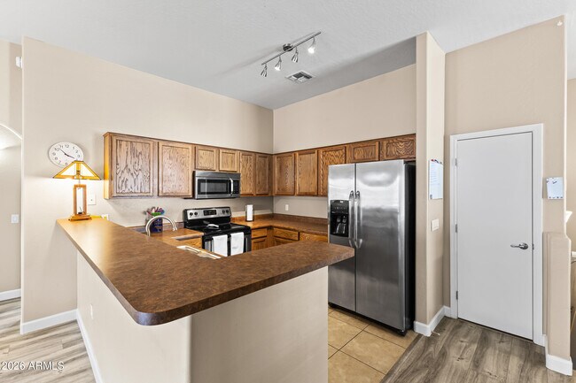 2150 E Bell Rd Phoenix, AZ 85022 photo 4