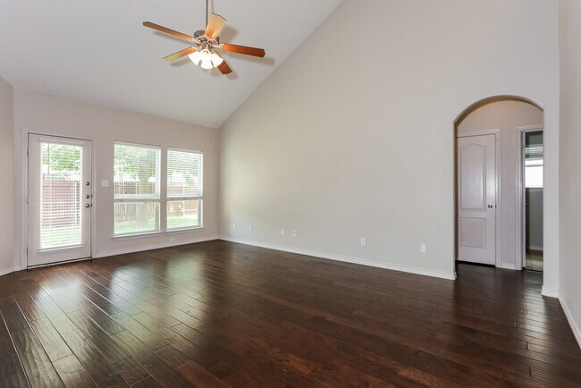 4309 Twinleaf Drive, Fort Worth, TX 76103 photo 5